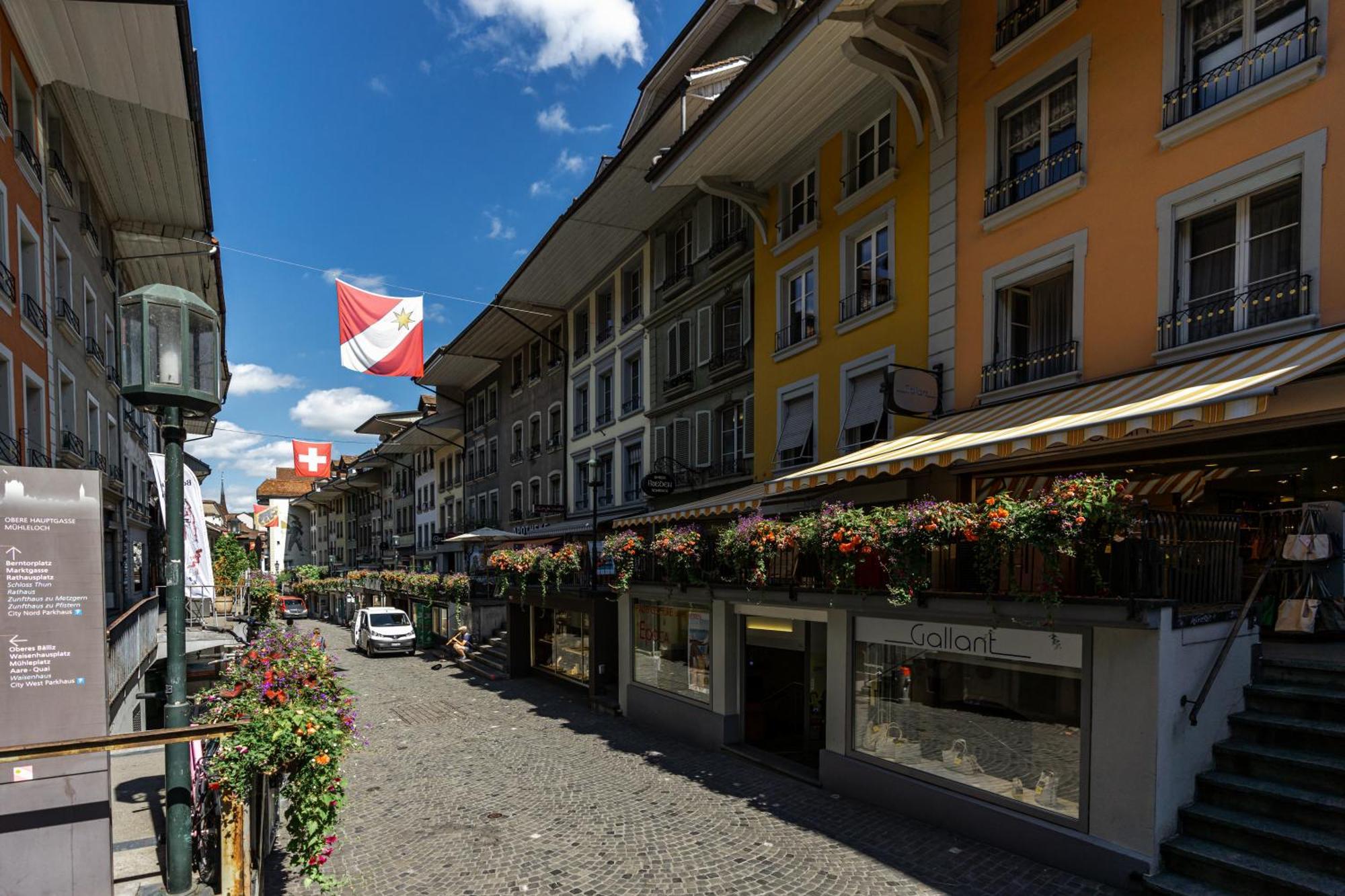 Historische Wohnung Im Herzen Der Thuner Altstadt Exteriör bild