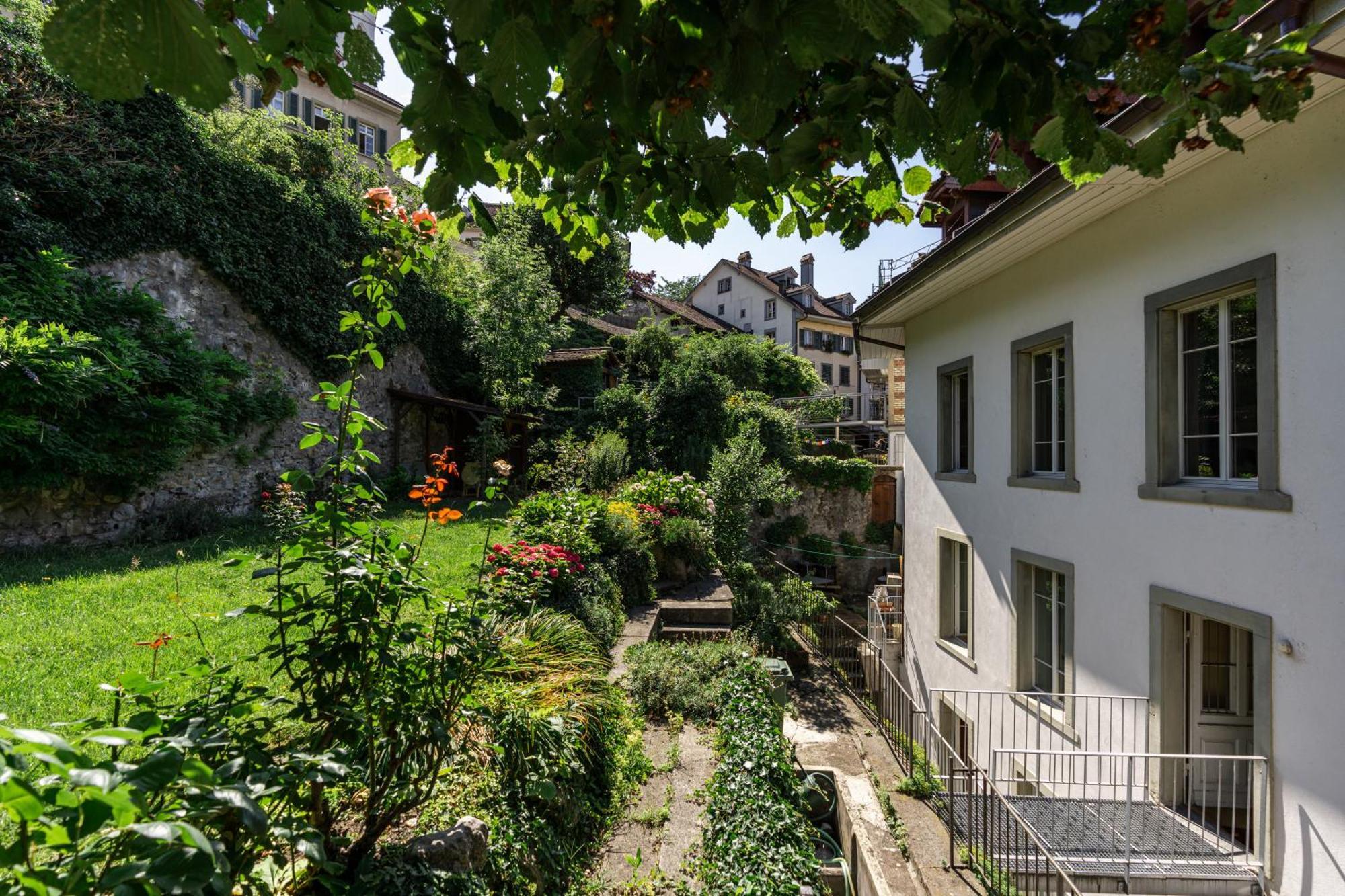 Historische Wohnung Im Herzen Der Thuner Altstadt Exteriör bild